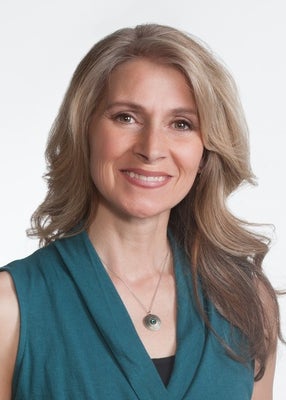 Portrait of Stephanie Ogilvie, Associate.